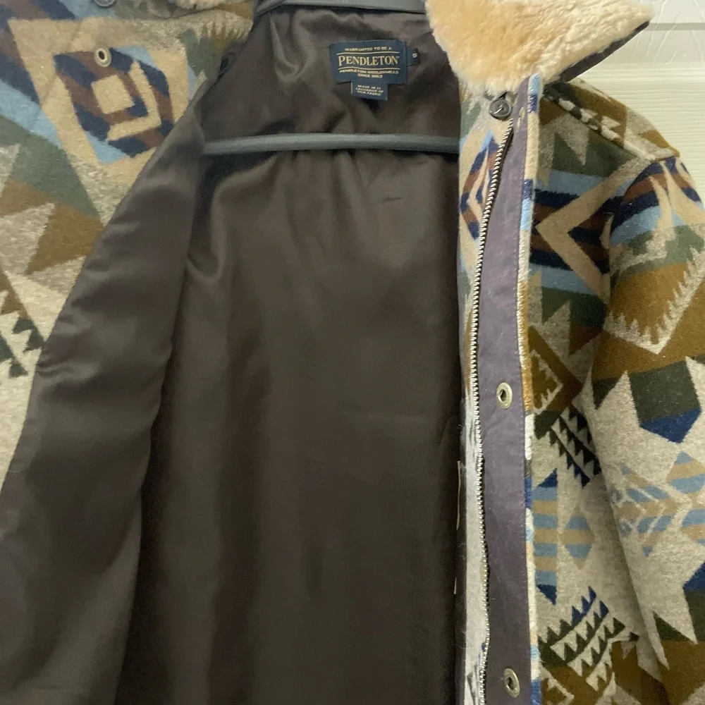 PENDLETON SILVERTON JOURNEY WEST SHEARLING BLANKET COAT Men SMALL, Women MEDIUM - Picture 7 of 9